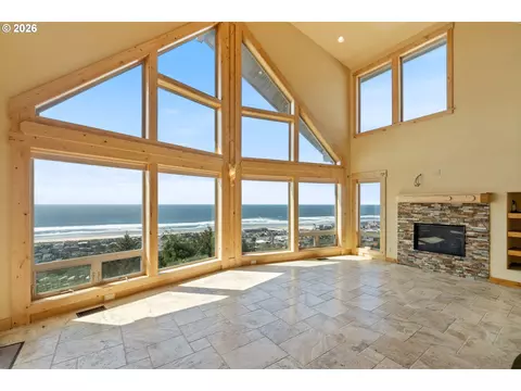 Living - 367 Longview Loop, Rockaway Beach, OR 97136 photo 4 of 8