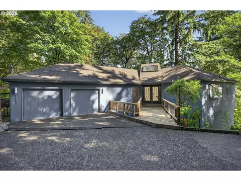 9240 NW Roseway Ave, Portland, OR 97231