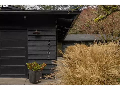 2765 SW Vista Dr, Portland, OR 97225