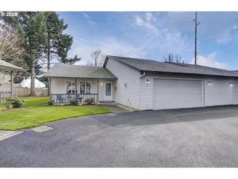 8327 NE 54th St, Vancouver, WA 98662