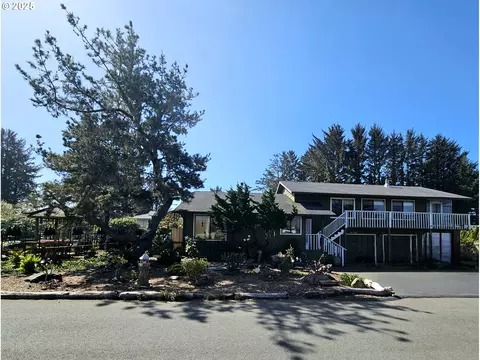 97950 Holly Ln, Brookings, OR 97415