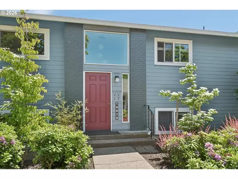 10820 SW Meadowbrook Dr #60, Portland, OR 97224
