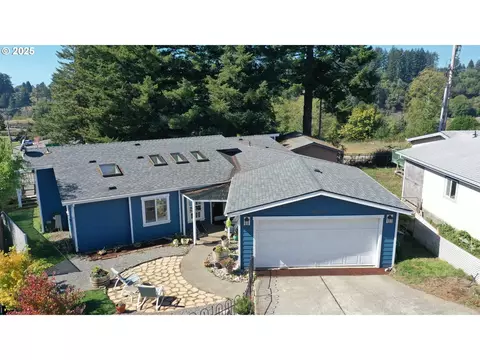 16445 Stitt Ln, Brookings, OR 97415