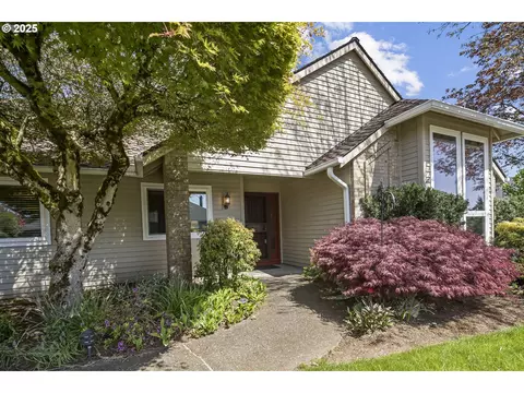 2011 Conestoga Ln, West Linn, OR 97068