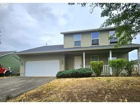 391 Hobson St, Stayton, OR 97383