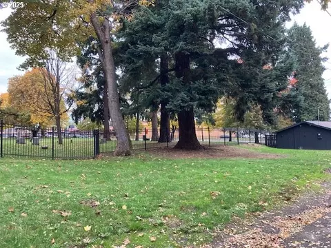 4855 NE 99th Ave, Portland, OR 97220