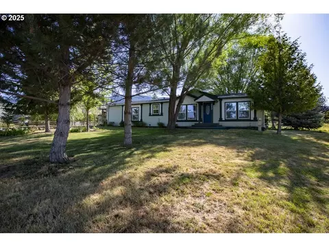 60937 Sharpe Rd, Cove, OR 97824