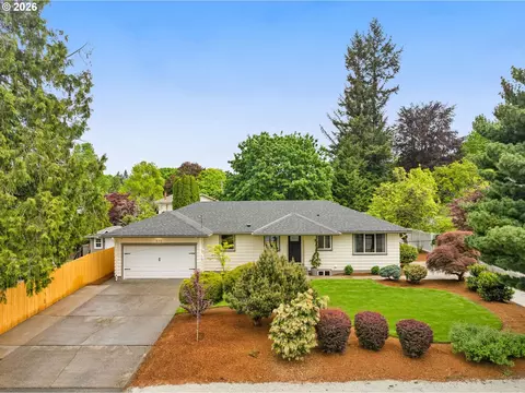 570 NW Birdsdale Ave NW, Gresham, OR 97030