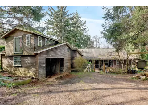 2785 NE Starr Creek Rd, Yachats, OR 97498