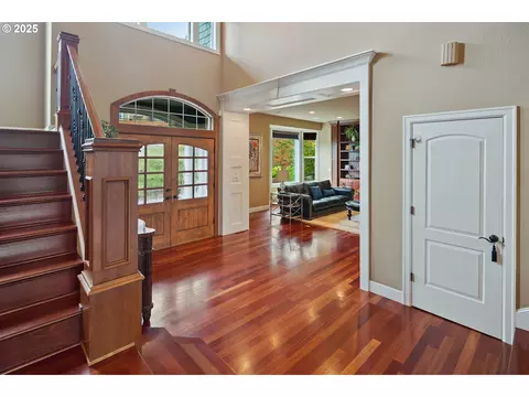 Entry Way - 4906 NW Highpoint Dr, Camas, WA 98607 photo 1 of 2