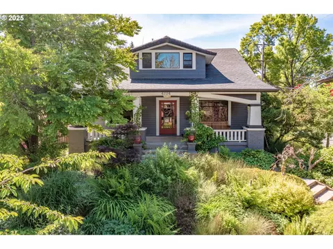 4104 SE Pine St, Portland, OR 97214