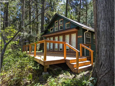 49043 Salt Creek Rd, Oakridge, OR 97463