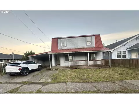 302 S 10th St, Coos Bay, OR 97420