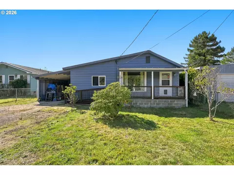 145 S 14th St, Lakeside, OR 97449