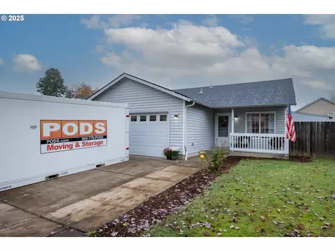 761 Hyacinth St, Independence, OR 97351