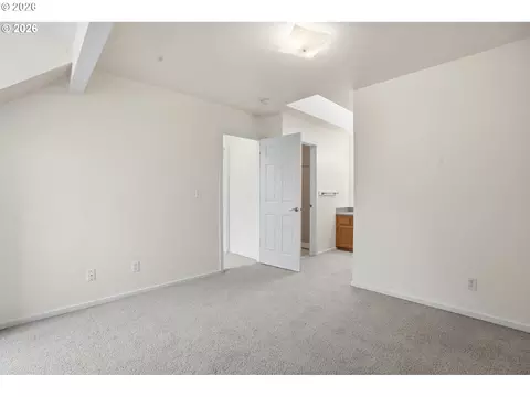 Bedroom - 419 NE 7th Ave, Camas, WA 98607 photo 4 of 7