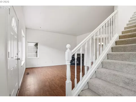 Living - 419 NE 7th Ave, Camas, WA 98607 photo 5 of 5
