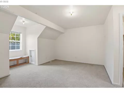 Bedroom - 419 NE 7th Ave, Camas, WA 98607 photo 5 of 7