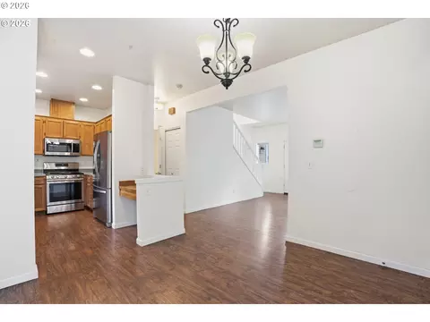 Living - 419 NE 7th Ave, Camas, WA 98607 photo 3 of 5