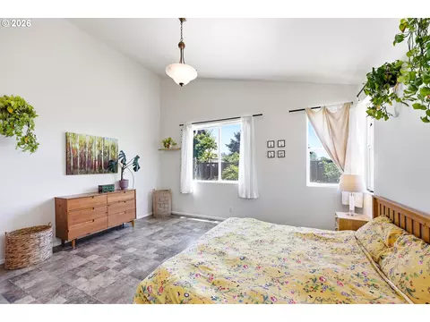 Bedroom - 1799 Praslin St, Eugene, OR 97402 photo 2 of 6