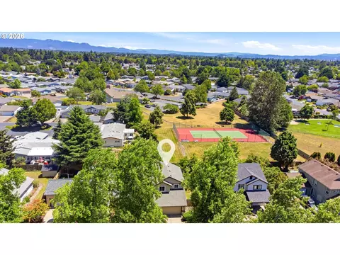 View/Area - 1799 Praslin St, Eugene, OR 97402 photo 1 of 2