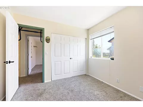 Bedroom - 1799 Praslin St, Eugene, OR 97402 photo 6 of 6