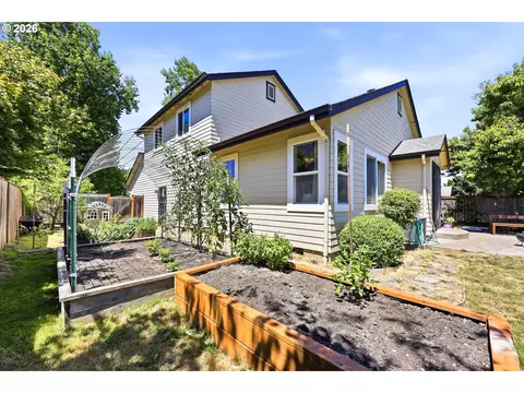 Exterior - 1799 Praslin St, Eugene, OR 97402 photo 4 of 5