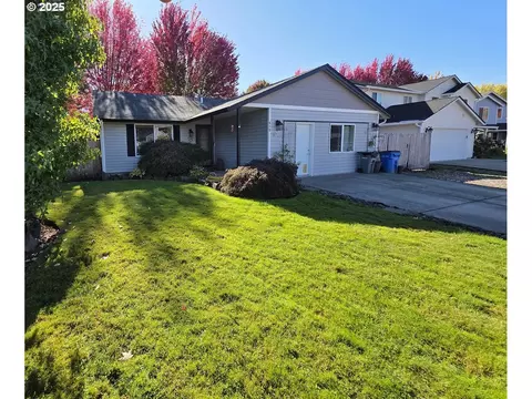 413 SE 8th St, Battle Ground, WA 98604