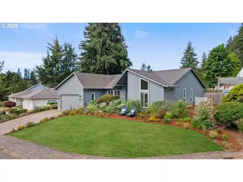2564 Bronco Ct, West Linn, OR 97068