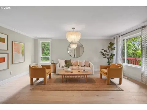 7220 SW 55th Ave, Portland, OR 97219