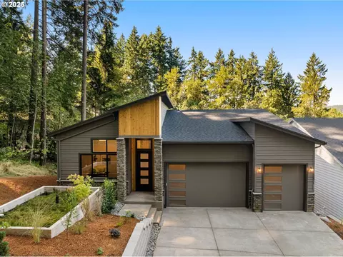12871 SW Sunny Ter #L-3, Tigard, OR 97223