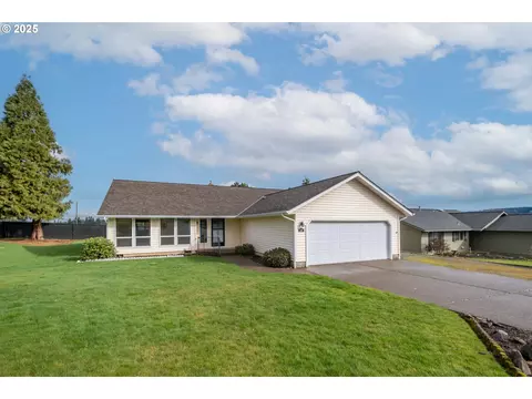 547 NE Overlook Way, Sublimity, OR 97385