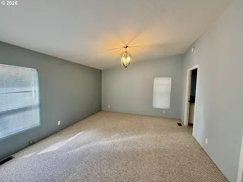 Living - 1699 N Terry St #111, Eugene, OR 97402 photo 7 of 11