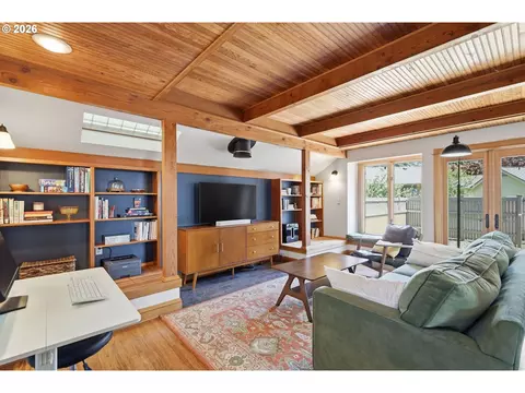 Other - 1329 Hammock St, Eugene, OR 97401 photo 2 of 13