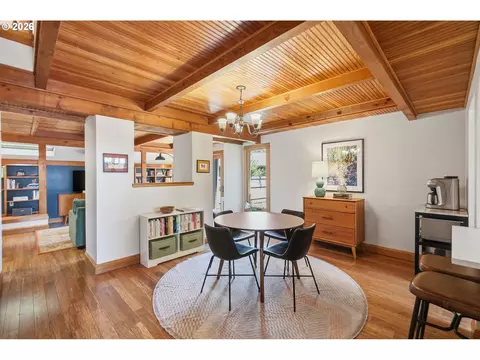 Dining - 1329 Hammock St, Eugene, OR 97401 photo 1 of 4
