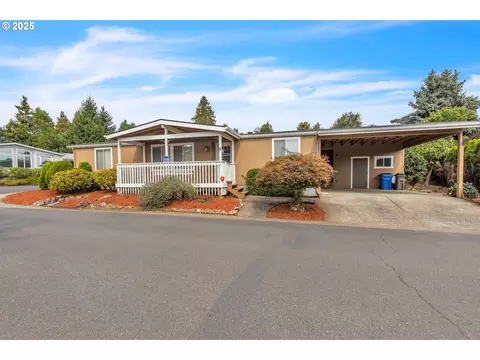 5701 NE St Johns Rd #4, Vancouver, WA 98661