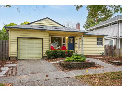 9206 N Van Houten Ave, Portland, OR 97203