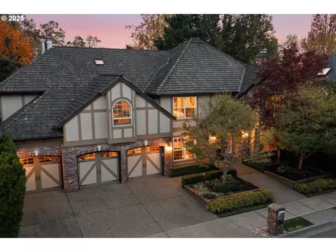 5094 Denton Dr, Lake Oswego, OR 97035