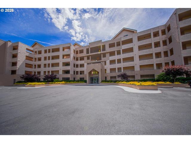 6605 W Burnside St #120, Portland, OR 97210