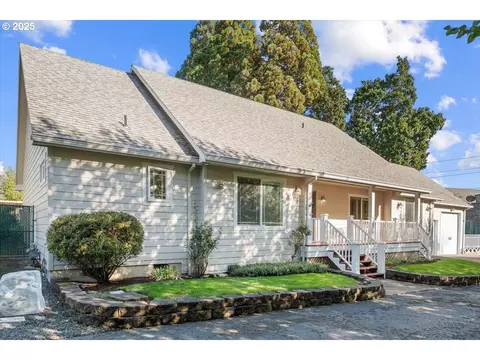 105 Gregory Ln, Mount Angel, OR 97362