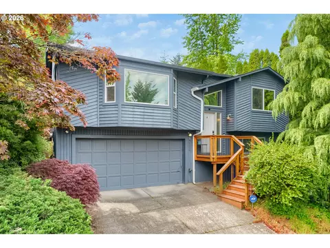 6213 SW 33rd Pl, Portland, OR 97239
