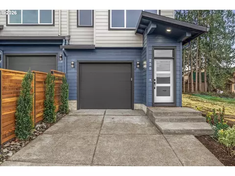 230 NW Mawrcrest Ave, Gresham, OR 97030