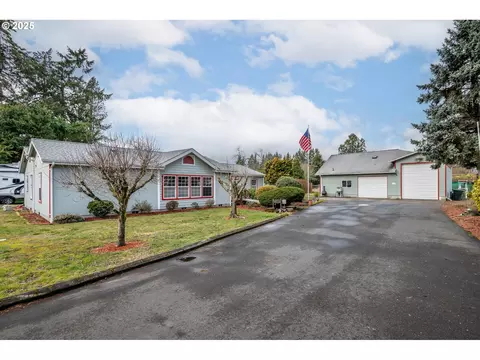 124 Cowlitz Dr, Kelso, WA 98626