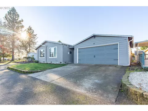 3800 S Mountain View Dr #31, Albany, OR 97322