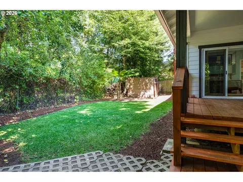 Exterior - 258 Waite St, Eugene, OR 97402 photo 10 of 14