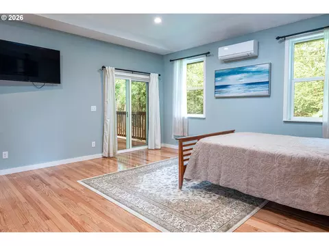Bedroom - 258 Waite St, Eugene, OR 97402 photo 2 of 6