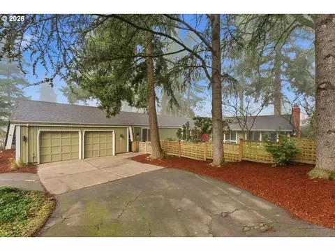 14825 SW Village Ln, Beaverton, OR 97007