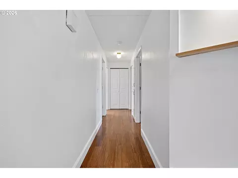 Entry Way - 1980 Princeton Dr, Eugene, OR 97405 photo 1 of 1