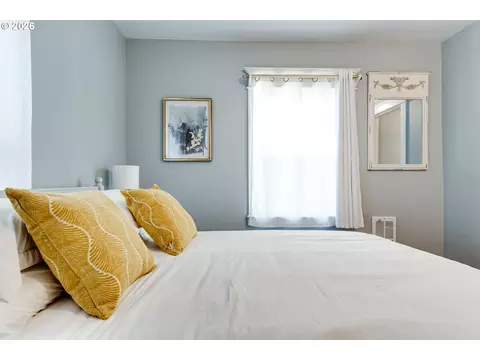 Bedroom - 655 Monroe St, Eugene, OR 97402 photo 10 of 10