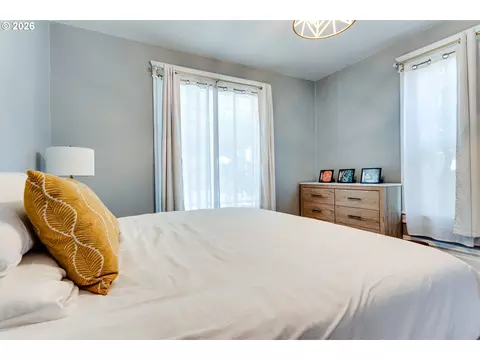 Bedroom - 655 Monroe St, Eugene, OR 97402 photo 4 of 10